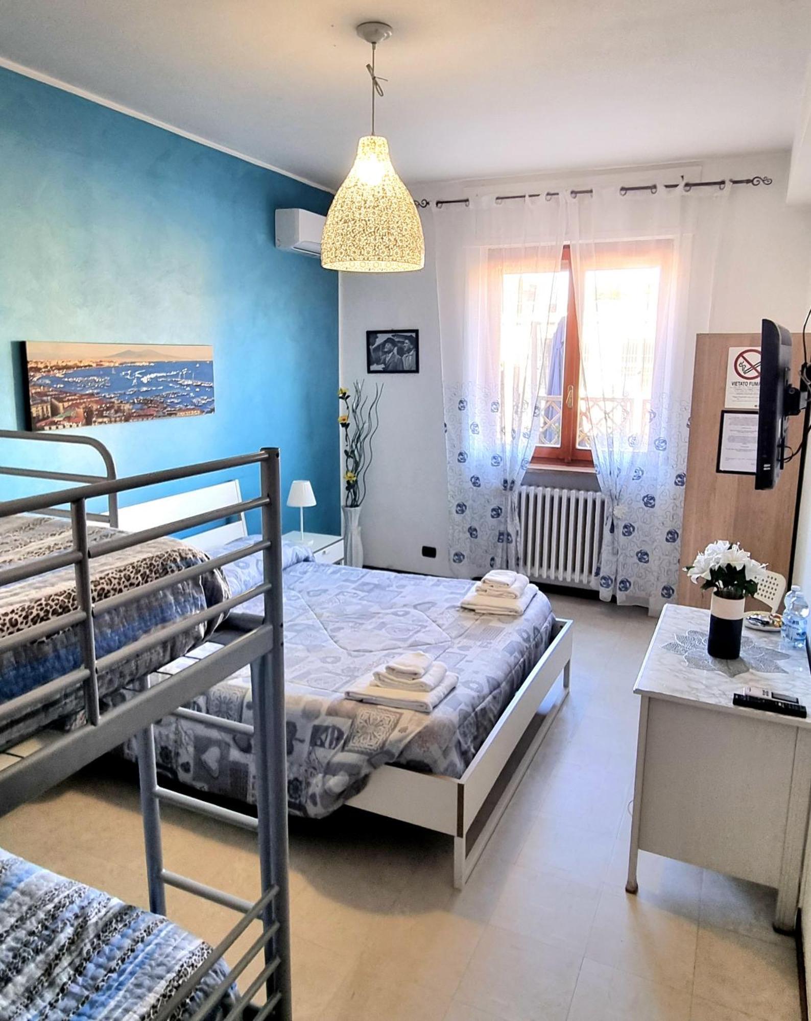 B&B Italo House Opera Szoba fotó