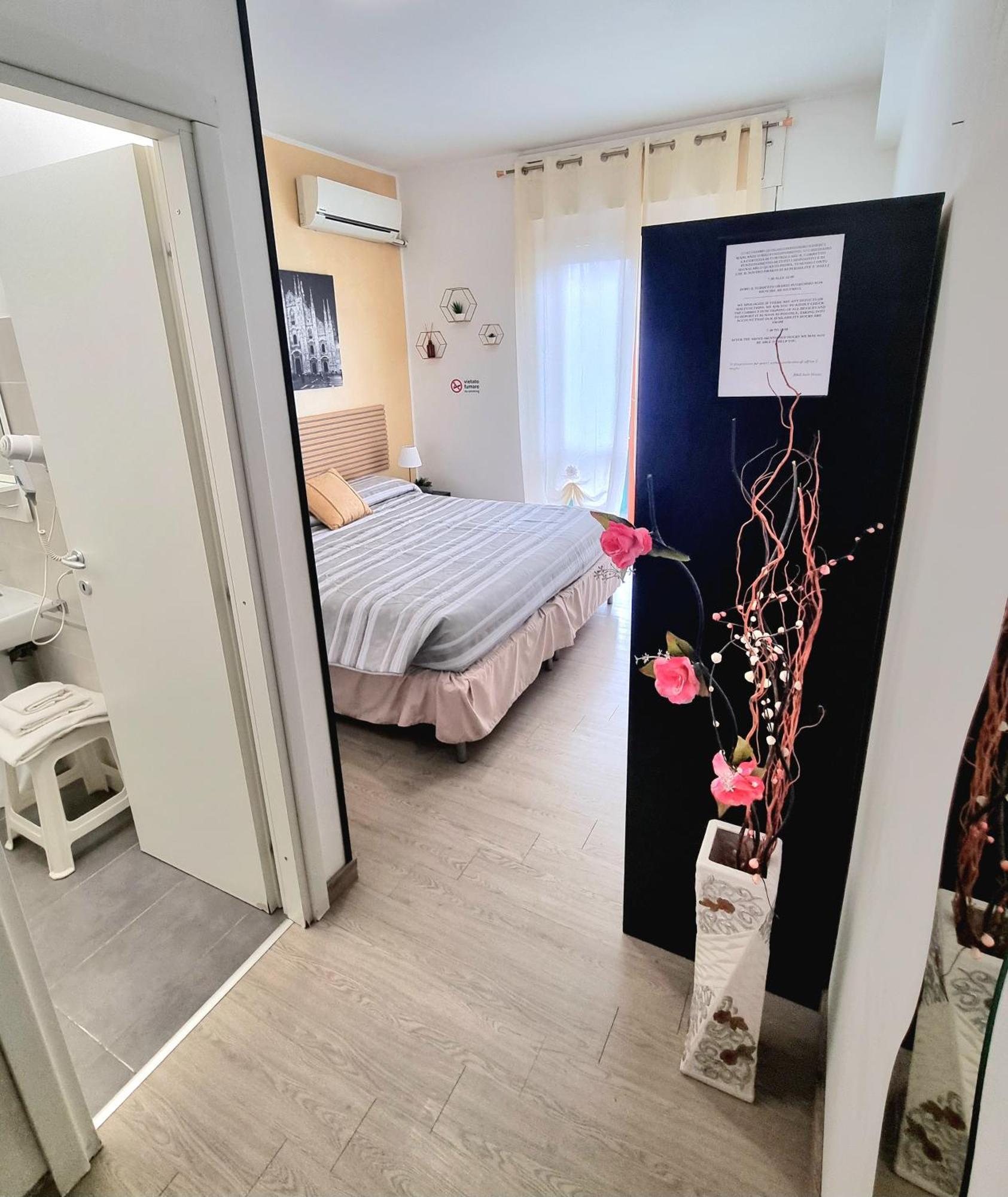 B&B Italo House Opera Kültér fotó