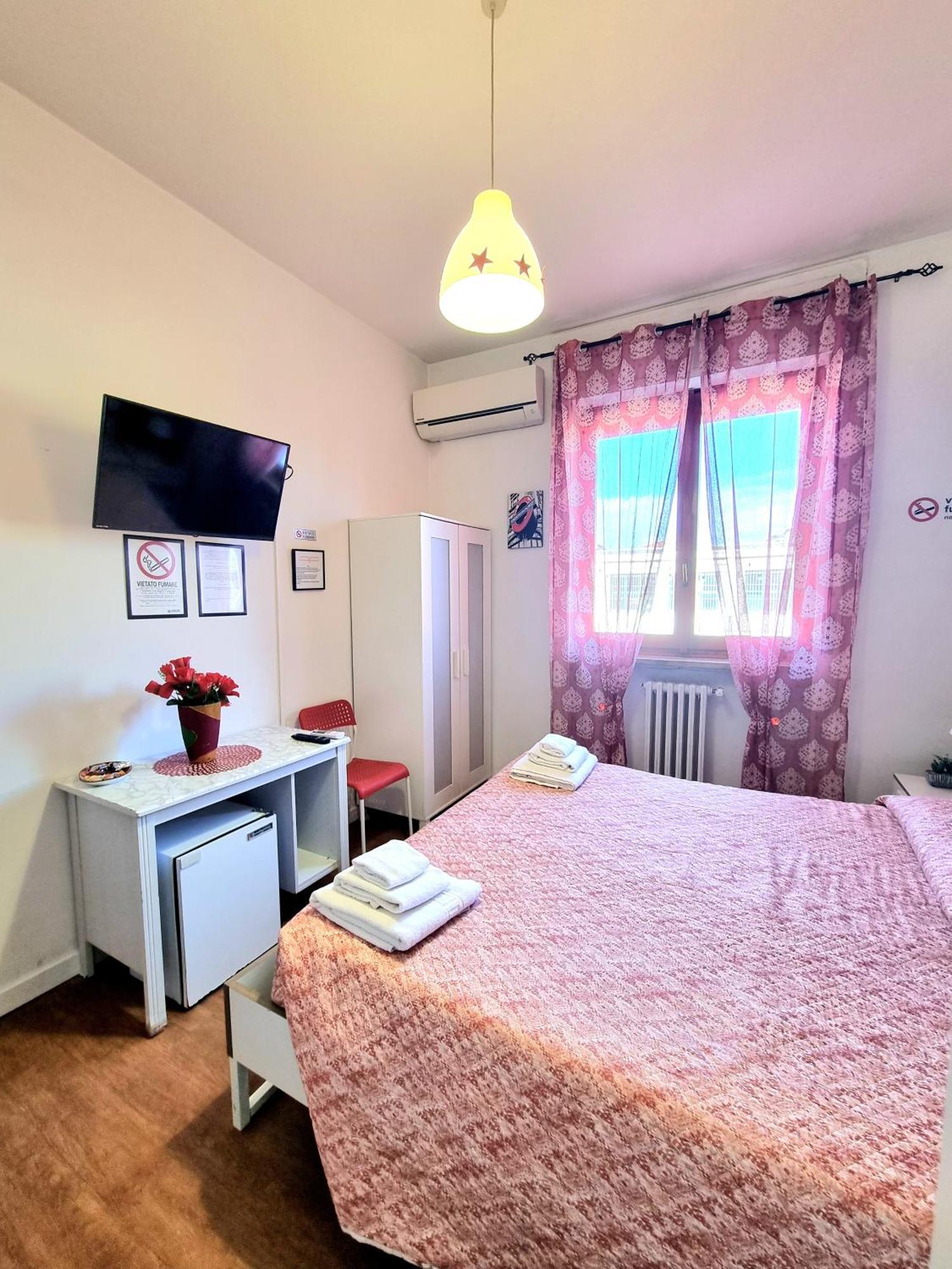 B&B Italo House Opera Szoba fotó