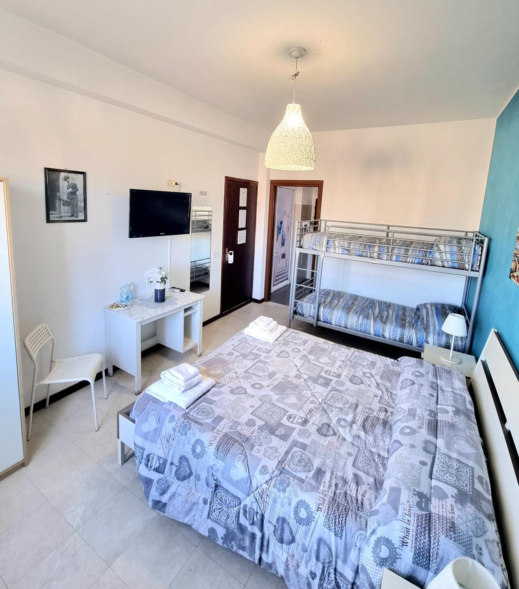 B&B Italo House Opera Szoba fotó